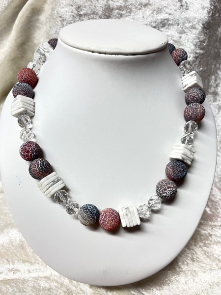 Kette Howlith, Bergkristall, Achat