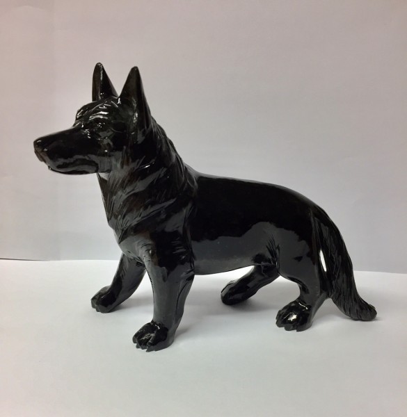 Hund aus Edelserpentin