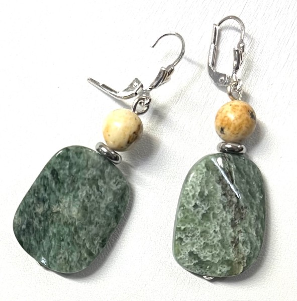 Edelserpentinohrringe