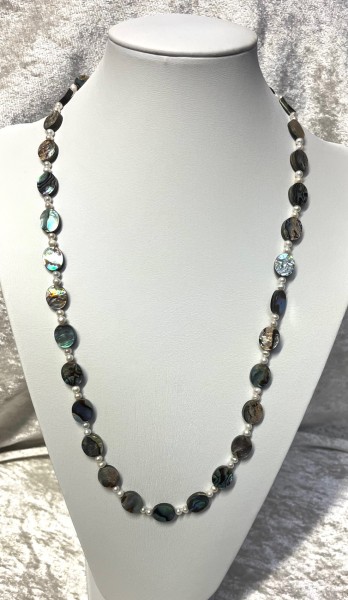 Kette mit Pauashell und Süßwasserperlen