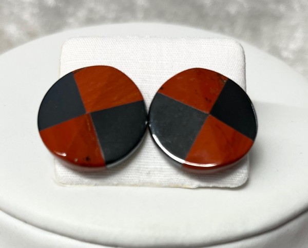 Blutstein-Ohrstecker