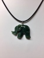 Anhänger aus Edelserpentin Anhänger aus Edelserpentin