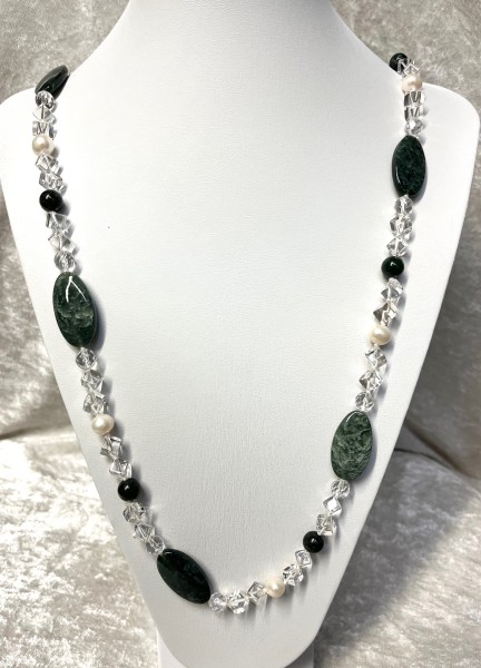 Edelserpentinkette mit Bergkristall